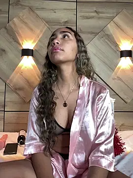 Snapshot of LeslyCooper1 chatting on January 17, 2026, 12:31 pm LeslyCooper1 online show from January 17, 2026, 12:31 pm