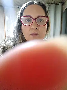 Snapshot of bellafortune69 chatting on February 13, 2026, 3:06 am bellafortune69 online show from February 13, 2026, 3:06 am