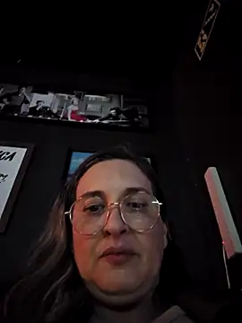 bellafortune69 online show from June 13, 2026, 3:04 am