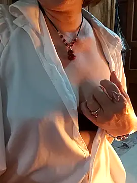 Snapshot of Myna_999 chatting on February 12, 2026, 7:19 am Myna 999 online show from February 12, 2026, 7:19 am