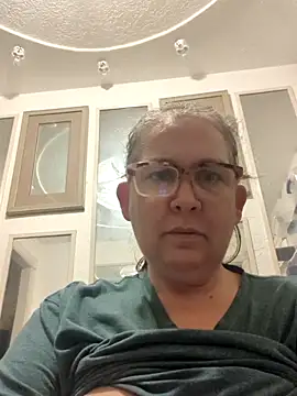 wetMoneybags online show from February 5, 2026, 8:48 pm