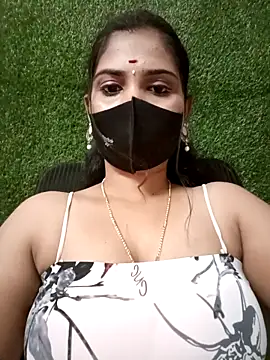 Snapshot of Nithyatamil chatting on February 12, 2026, 5:02 pm Nithyatamil online show from February 12, 2026, 5:02 pm