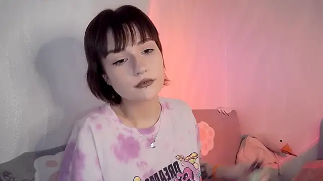 Snapshot of UwuJudy_Osas chatting on March 2, 2026, 9:27 am UwuJudy Osas online show from March 2, 2026, 9:27 am