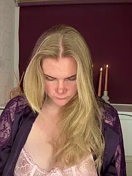 SexyBlondJoanna online show from February 15, 2026, 7:02 pm