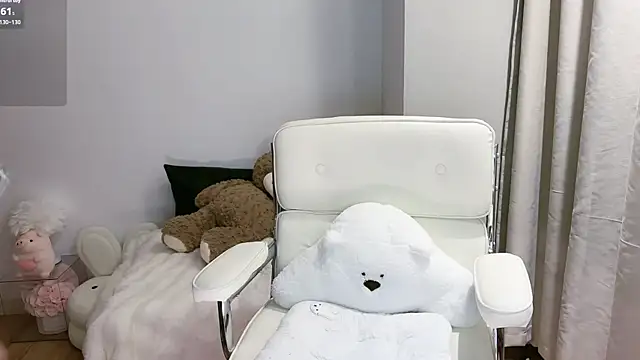 tutu-l online show from May 5, 2026, 6:33 pm