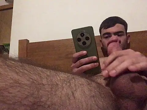 Snapshot of jacobsex221 chatting on January 13, 2026, 8:35 pm jacobsex221 online show from January 13, 2026, 8:35 pm