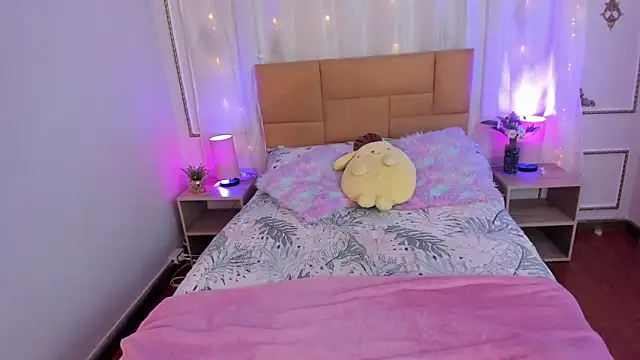 Snapshot of Jenifer_James chatting on February 10, 2026, 7:46 pm Jenifer James online show from February 10, 2026, 7:46 pm