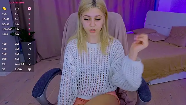 ApheliaStar online show from March 17, 2026, 4:21 pm