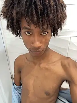 twink gabrielll online show from April 18, 2026, 6:21 pm