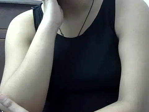 Snapshot of AngelAnaya018 chatting on February 13, 2026, 5:02 pm AngelAnaya018 online show from February 13, 2026, 5:02 pm