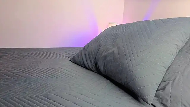 Snapshot of joelcallvil1 chatting on February 4, 2026, 1:06 pm joelcallvil1 online show from February 4, 2026, 1:06 pm