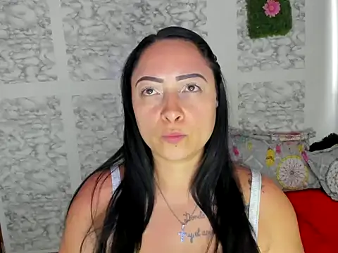 XXXStephanie XXX online show from April 18, 2026, 10:32 pm