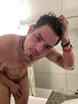 Snapshot of kunaguero1313 chatting on January 9, 2026, 8:49 pm kunaguero1313 online show from January 9, 2026, 8:49 pm