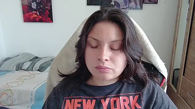 Snapshot of yessica_gomez01 chatting on May 16, 2026, 8:41 pm yessica gomez01 online show from May 16, 2026, 8:41 pm