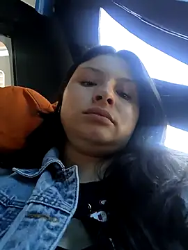 Snapshot of yessica_gomez01 chatting on April 26, 2026, 4:04 pm yessica gomez01 online show from April 26, 2026, 4:04 pm