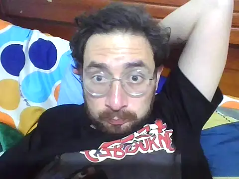 Snapshot of Damian_Grunge1 chatting on January 14, 2026, 12:25 am Damian Grunge1 online show from January 14, 2026, 12:25 am