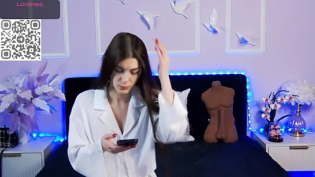 Lindsay Cutie online show from January 13, 2026, 3:32 am