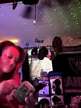 DisireAfterDark online show from February 4, 2026, 8:15 pm