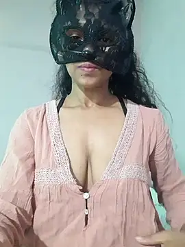 cutehotwife online show from March 7, 2026, 3:46 am