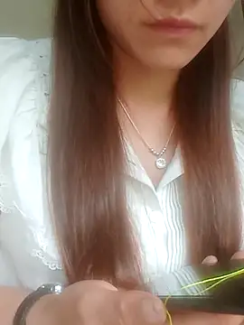 jjennyyy online show from April 10, 2026, 6:31 am