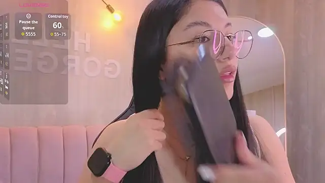 Evadeep a online show from January 13, 2026, 1:37 pm