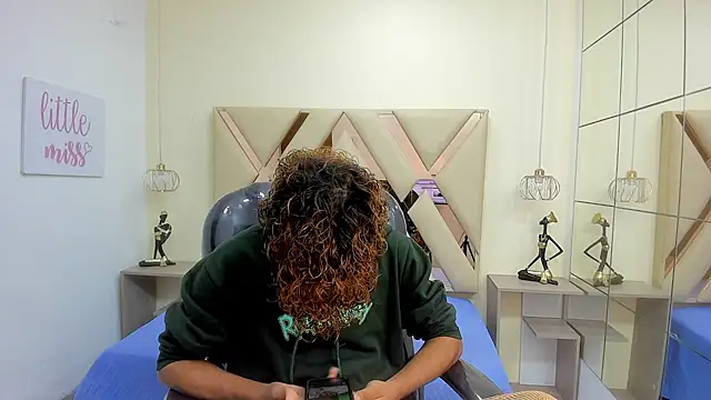 Anyelo Twink online show from February 26, 2026, 1:55 pm