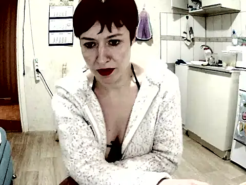 Snapshot of Fruittellalove chatting on February 2, 2026, 1:10 pm Fruittellalove online show from February 2, 2026, 1:10 pm