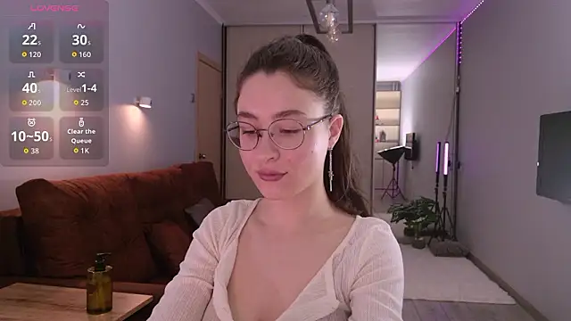 classy     online show from March 17, 2026, 1:03 pm