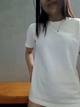 Vanvan68xx online show from April 6, 2026, 10:55 pm