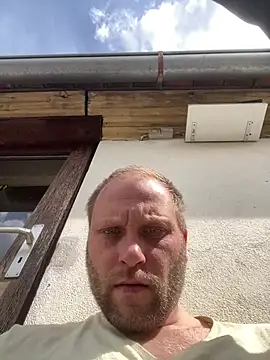 Hamsterdich online show from May 17, 2026, 1:55 pm