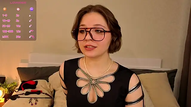 Next2Marie online show from April 1, 2026, 4:14 am