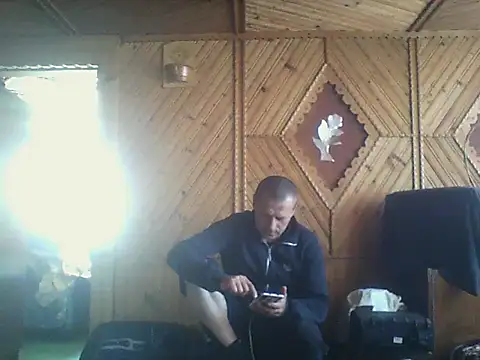 Ivan9iutt online show from May 3, 2026, 7:24 am