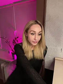 AnesaKis online show from April 17, 2026, 11:40 pm