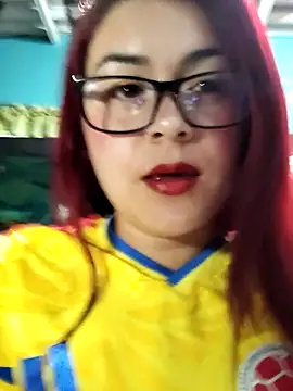 Snapshot of THALASSA_DIOSA chatting on July 2, 2026, 4:29 am THALASSA DIOSA online show from July 2, 2026, 4:29 am