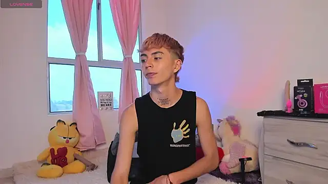 Snapshot of Maiky_Cooper01 chatting on February 11, 2026, 5:02 pm Maiky Cooper01 online show from February 11, 2026, 5:02 pm