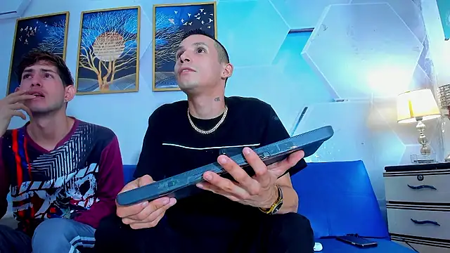 Roony cutes online show from January 11, 2026, 5:25 am