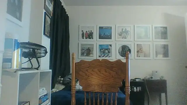 Snapshot of 2flimsy chatting on July 7, 2026, 7:23 am 2flimsy online show from July 7, 2026, 7:23 am
