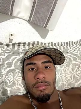 Otavio 01 online show from January 12, 2026, 10:58 pm