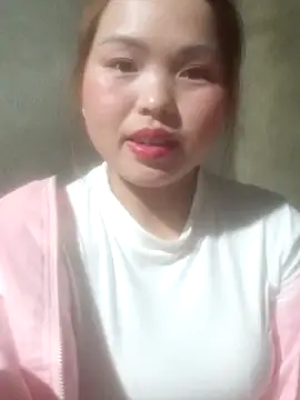 Snapshot of Savi-cute chatting on February 4, 2026, 2:45 pm Savi-cute online show from February 4, 2026, 2:45 pm