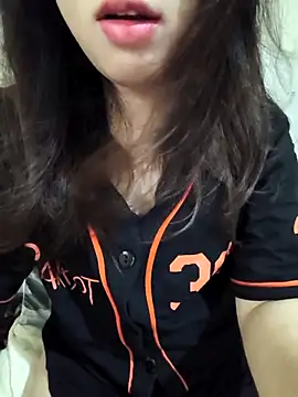 Dorea-mon online show from April 14, 2026, 1:21 am