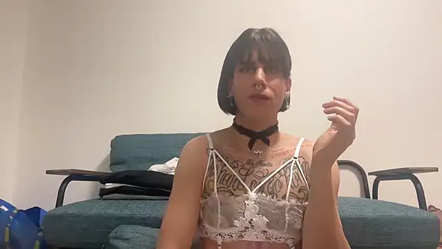 AlessiaXXX2000 online show from January 15, 2026, 8:01 pm