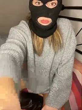 Snapshot of perver15 chatting on February 19, 2026, 7:27 am perver15 online show from February 19, 2026, 7:27 am