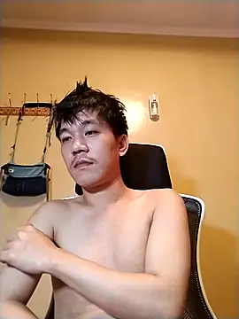 asian guy67 online show from April 23, 2026, 1:35 pm