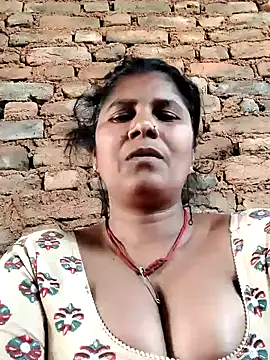 Hot di97 online show from March 7, 2026, 11:59 am