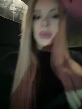 AlyssaFoxx  online show from April 16, 2026, 7:25 pm