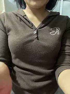 Snapshot of Bebun chatting on February 1, 2026, 4:00 am Bebun online show from February 1, 2026, 4:00 am