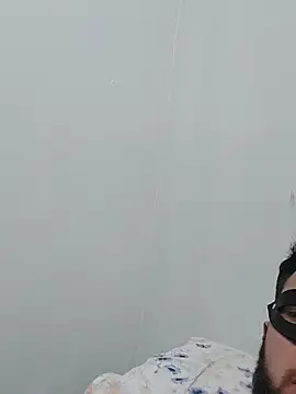 Snapshot of casal1001 chatting on February 17, 2026, 1:58 am casal1001 online show from February 17, 2026, 1:58 am