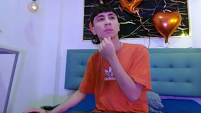 XanderGrey8 online show from February 17, 2026, 7:22 pm