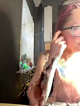 coy girl  online show from January 15, 2026, 11:35 am