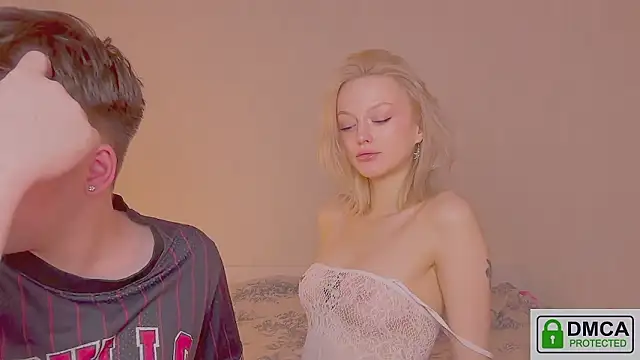 Snapshot of your_molly_mark_ chatting on February 20, 2026, 3:25 am your molly mark online show from February 20, 2026, 3:25 am